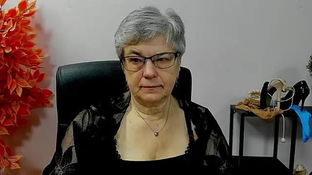 IrisDream online show from November 2025 07:22:01 AM