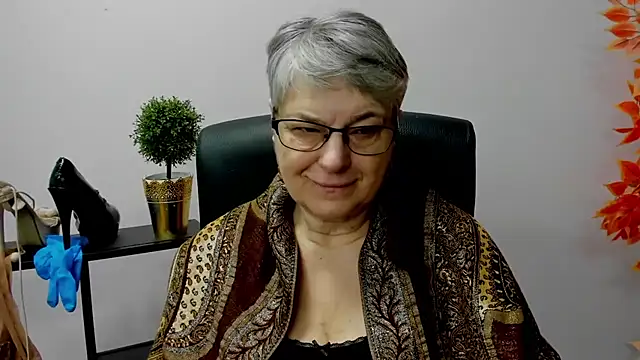 IrisDream online show from February 2025 07:21:01 AM