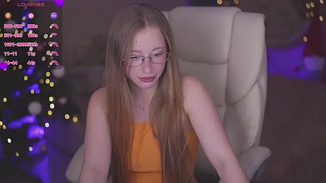 SilverrMoon online show from December 2025 07:52:01 PM