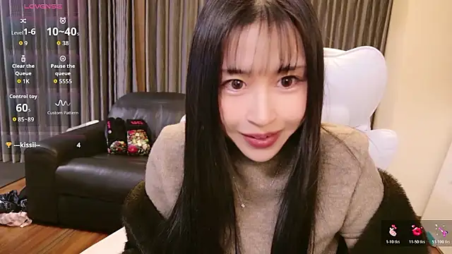 -satomi-jp online show from November 2025 01:55:02 PM