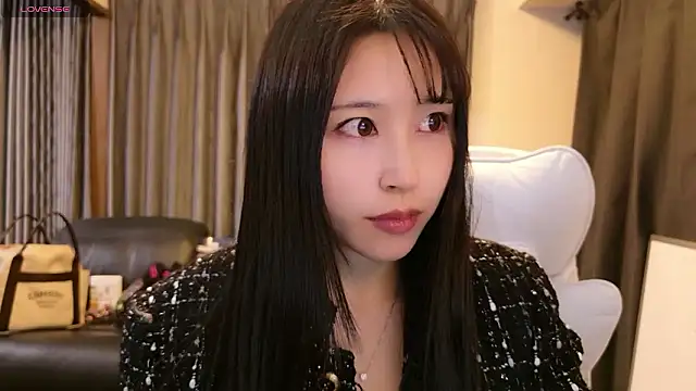 -satomi-jp online show from March 2026 01:26:01 PM