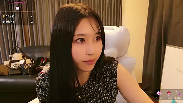 -satomi-jp online show from May 2026 01:36:01 PM