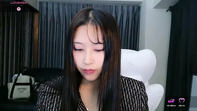 -satomi-jp online show from March 2026 02:01:02 PM