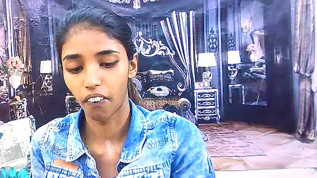 Snapshot of IndianSexySlender chatting on October 2025 05:19:02 AM IndianSexySlender online show from October 2025 05:19:02 AM