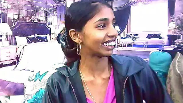 Snapshot of IndianSexySlender chatting on November 2025 05:11:02 AM IndianSexySlender online show from November 2025 05:11:02 AM