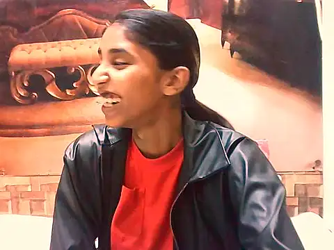 Snapshot of IndianSexySlender chatting on October 2025 05:19:02 AM IndianSexySlender online show from October 2025 05:19:02 AM