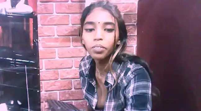 Snapshot of IndianSexySlender chatting on March 2025 11:21:02 AM IndianSexySlender online show from March 2025 11:21:02 AM
