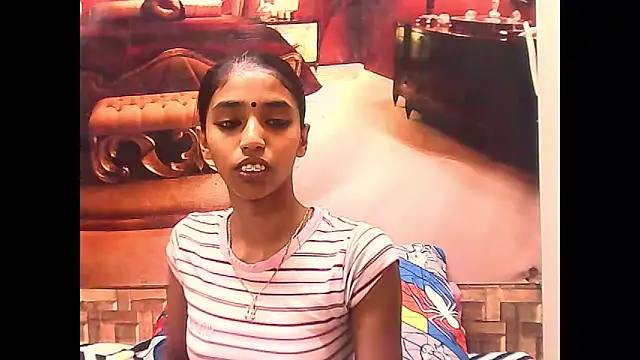 Snapshot of IndianSexySlender chatting on October 2025 05:20:01 AM IndianSexySlender online show from October 2025 05:20:01 AM