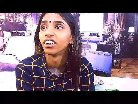 Snapshot of IndianSexySlender chatting on November 2025 05:34:01 AM IndianSexySlender online show from November 2025 05:34:01 AM