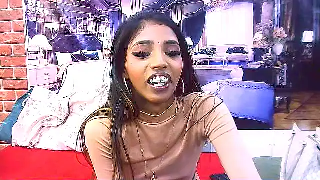 Snapshot of IndianSexySlender chatting on December 2025 05:19:01 AM IndianSexySlender online show from December 2025 05:19:01 AM