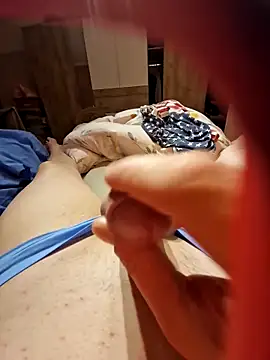 Josephine LIVE online show from March 2026 07:48:02 PM