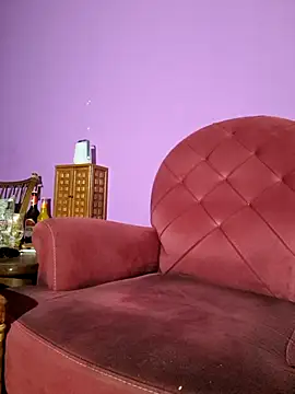 Josephine LIVE online show from November 2025 07:46:02 PM