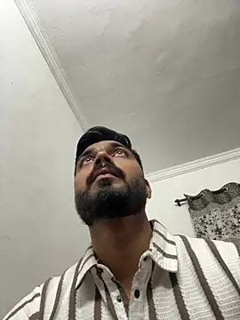 hotboysammy online show from December 2024 06:42:02 PM