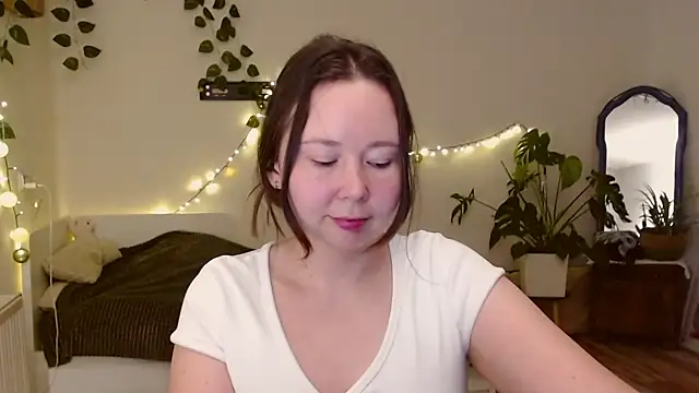 nextdoorbabygirl online show from October 2025 07:15:02 PM