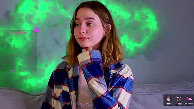 Snapshot of FalineBucher chatting on February 2025 11:11:02 AM FalineBucher online show from February 2025 11:11:02 AM