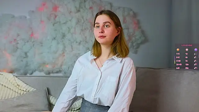 Snapshot of FalineBucher chatting on March 2025 11:11:01 AM FalineBucher online show from March 2025 11:11:01 AM