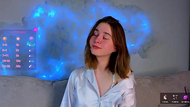 Snapshot of FalineBucher chatting on February 2025 12:39:02 PM FalineBucher online show from February 2025 12:39:02 PM