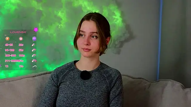 Snapshot of FalineBucher chatting on March 2025 11:06:02 AM FalineBucher online show from March 2025 11:06:02 AM