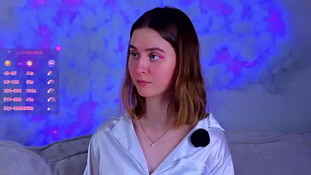 Snapshot of FalineBucher chatting on February 2025 11:06:02 AM FalineBucher online show from February 2025 11:06:02 AM