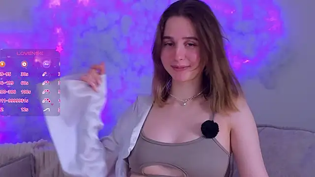 Snapshot of FalineBucher chatting on February 2025 02:27:02 PM FalineBucher online show from February 2025 02:27:02 PM