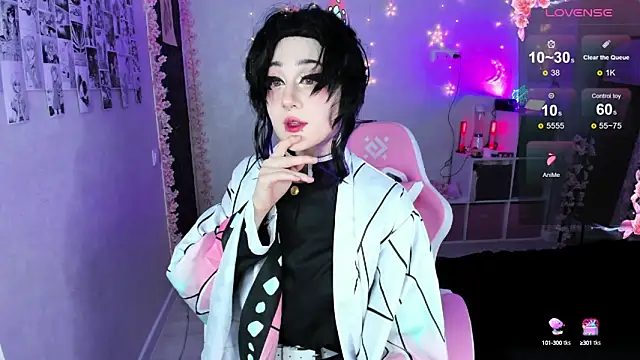 Aki  Ra online show from February 2025 09:49:01 PM