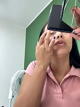 iiris  online show from November 2025 03:45:01 PM