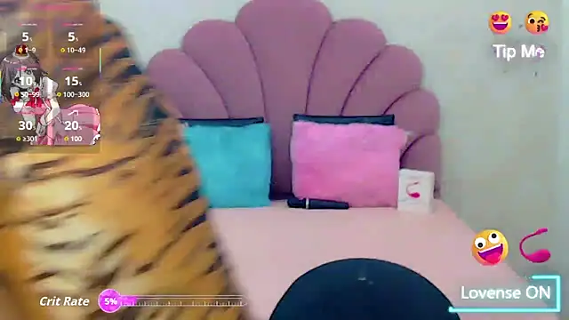Snapshot of briana_sex32 chatting on October 2025 03:08:01 AM briana sex32 online show from October 2025 03:08:01 AM