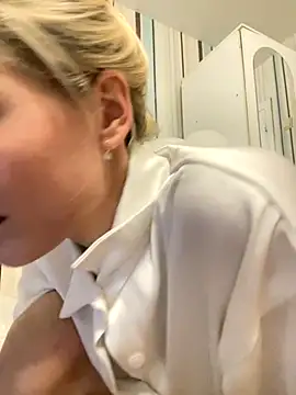 Liya my online show from November 2025 05:49:02 PM