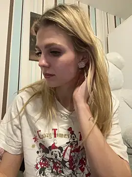 Liya my online show from December 2025 09:25:02 PM