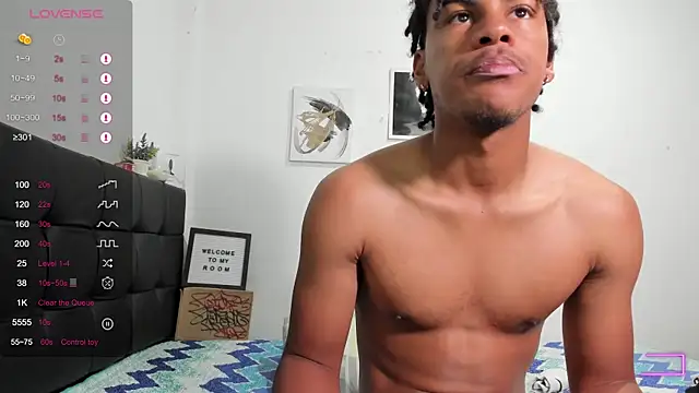 RoddyRich11 online show from November 2025 11:37:01 AM