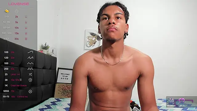 RoddyRich11 online show from November 2025 11:58:02 AM