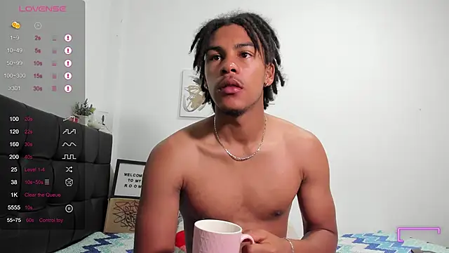 RoddyRich11 online show from November 2025 11:36:01 AM