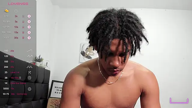 RoddyRich11 online show from October 2025 11:24:02 AM