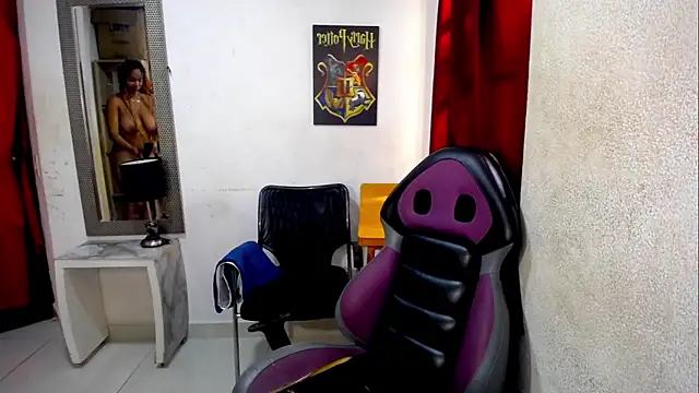 diabla sexyboobs online show from February 2026 09:37:02 PM