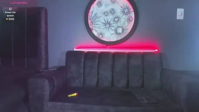 khriss brown online show from February 2025 08:32:02 PM
