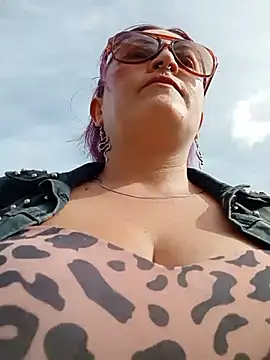 sophie banger online show from July 2026 08:17:01 PM