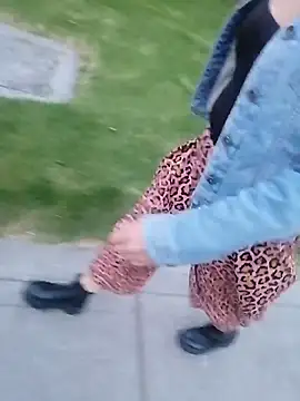 sophie banger online show from December 2025 10:43:02 PM