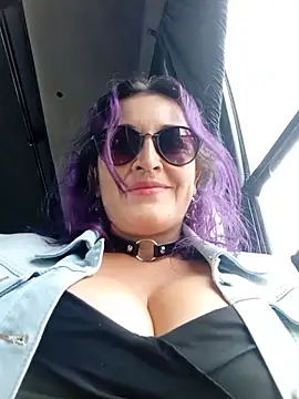 sophie banger online show from April 2026 07:06:02 PM