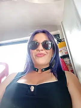 sophie banger online show from October 2025 05:12:02 PM