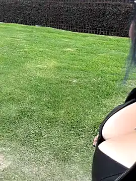 sophie banger online show from October 2025 04:18:01 PM