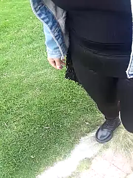 sophie banger online show from November 2025 06:46:02 PM