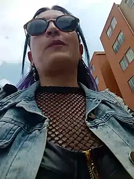 sophie banger online show from February 2026 07:03:01 PM