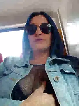 sophie banger online show from February 2026 05:02:01 PM