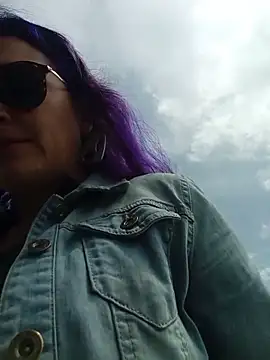 sophie banger online show from October 2025 06:09:02 PM