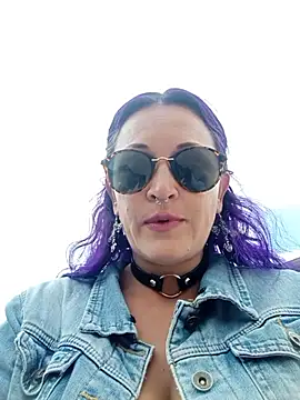 sophie banger online show from December 2025 06:50:02 PM