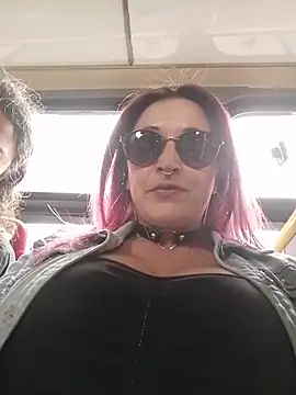 sophie banger online show from June 2026 06:52:01 PM