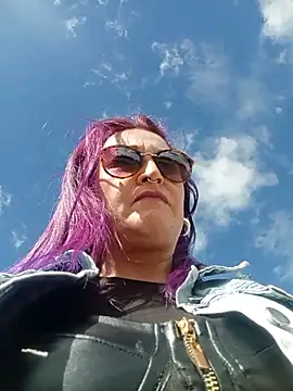 sophie banger online show from July 2026 08:01:02 PM