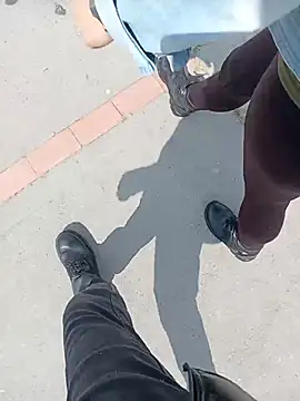 sophie banger online show from December 2025 06:42:02 PM