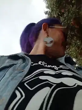 sophie banger online show from October 2025 09:17:02 PM