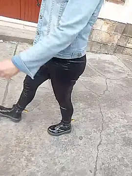 sophie banger online show from February 2026 08:06:01 PM